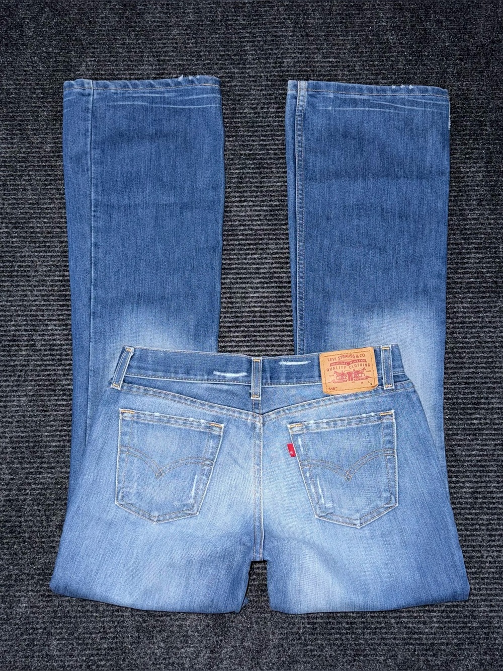 RARE Vintage Leviโs 518 Super Low Boot Cut Jeans Sz 5 / 29x32.5 Distressed Y2K